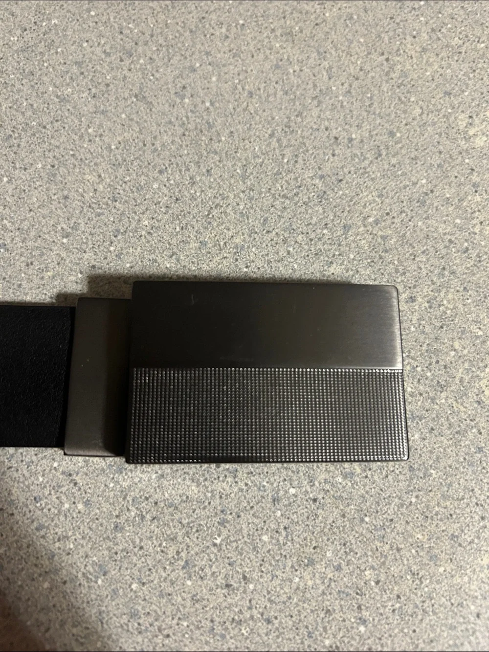 Black sz 30 imitation Leather Belted w/ a metal buckle.